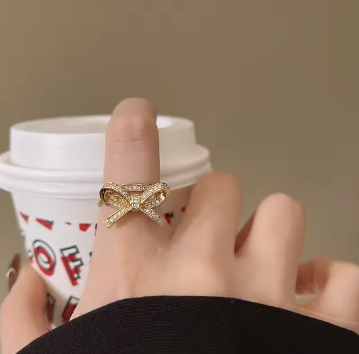 Vintage Bow Tie Ring
