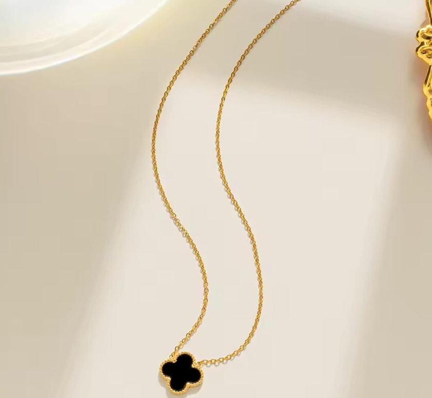 Clover Necklace