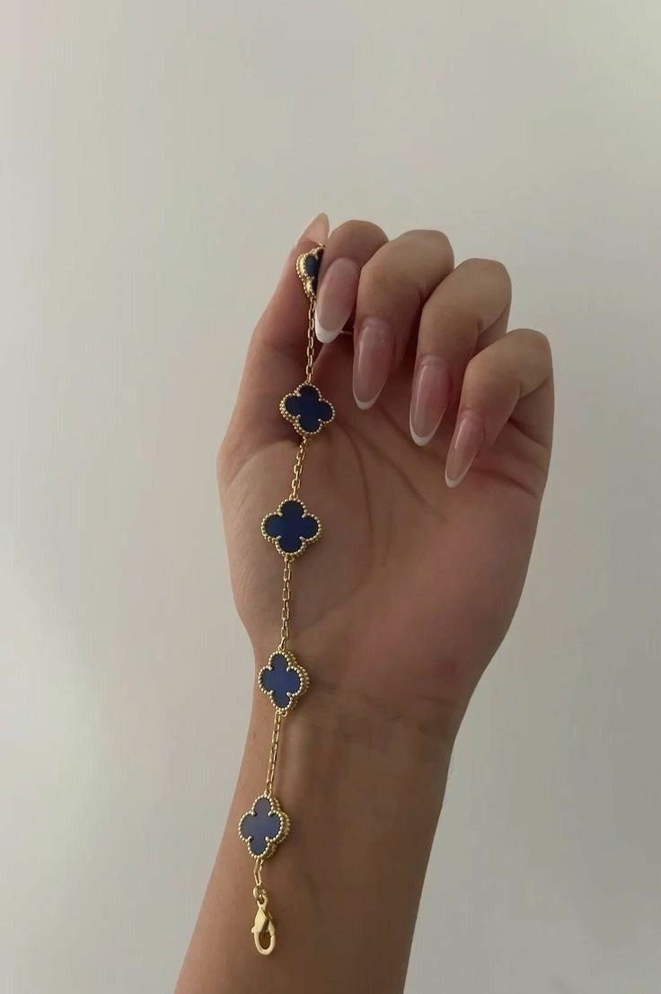 Reversible Clove Bracelet
