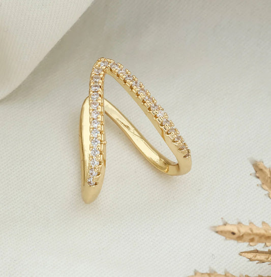 Stone-Studded V-Shaped  Reversible Ring