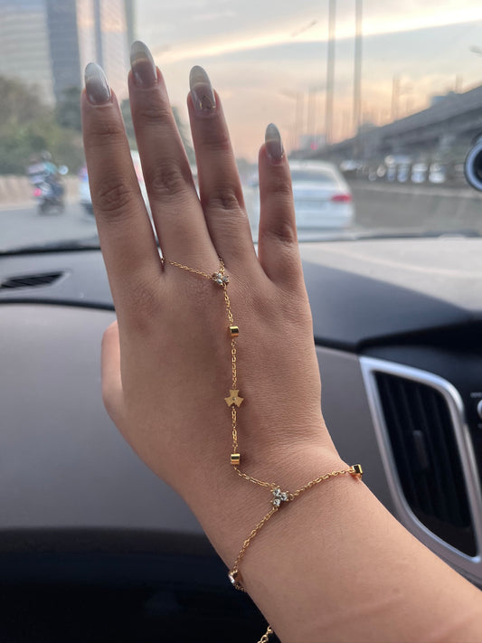 Elegant Gold Hand Chain Bracelet