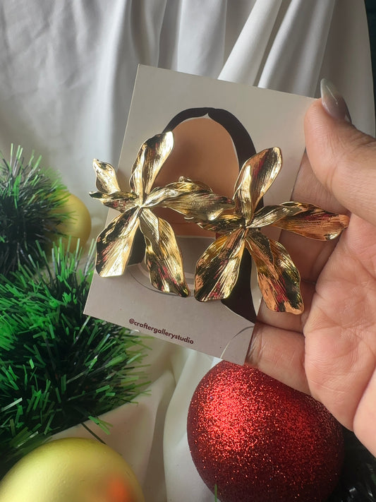 Gilded Bloom Statement