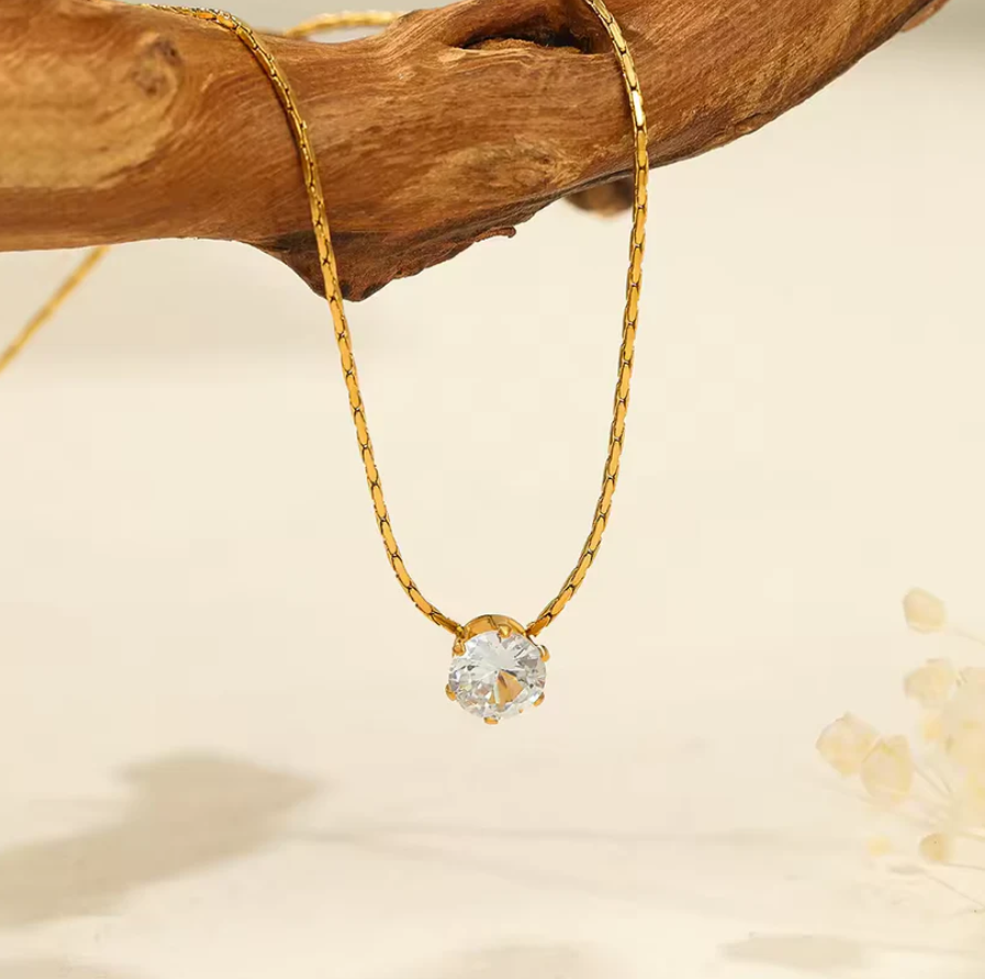 Minimal Solitaire Necklace