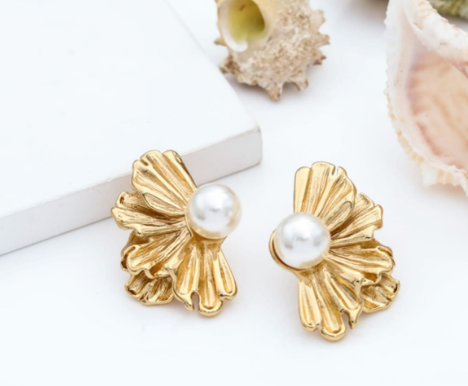 Petal Pearl Gold Plated Stud Earring