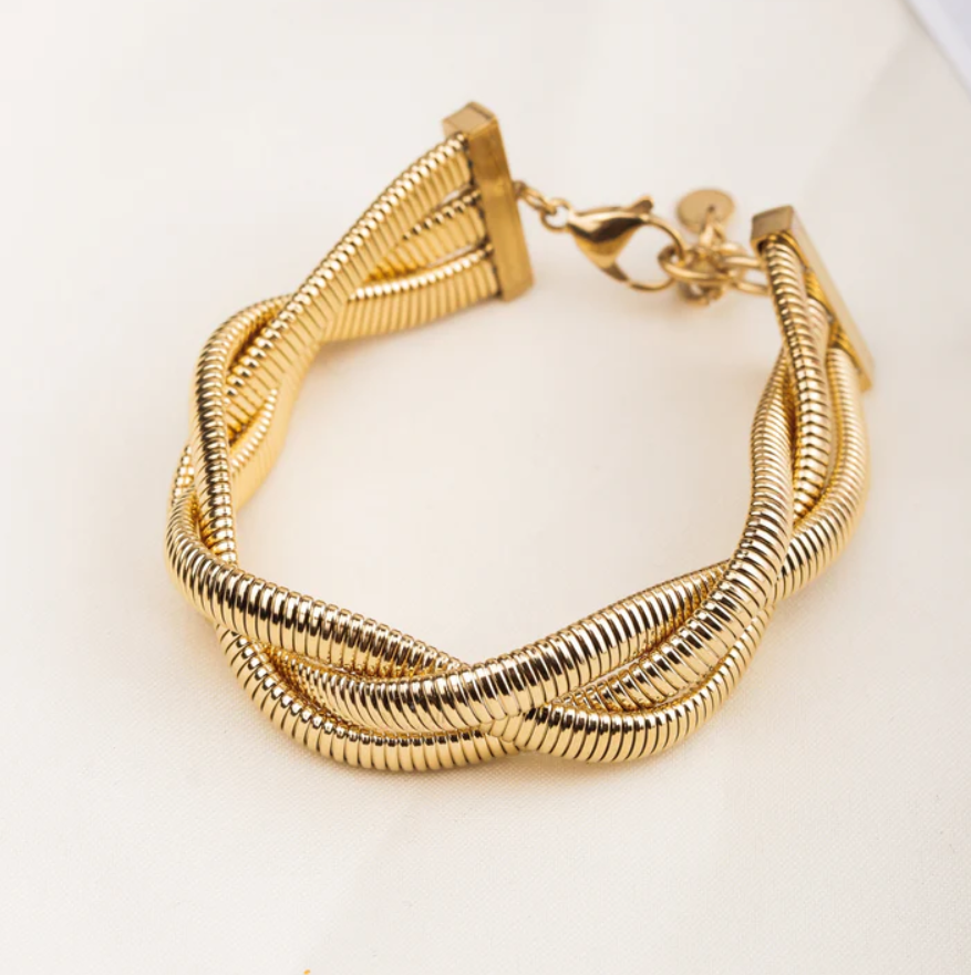 3 Layered Twisted Choker Necklace