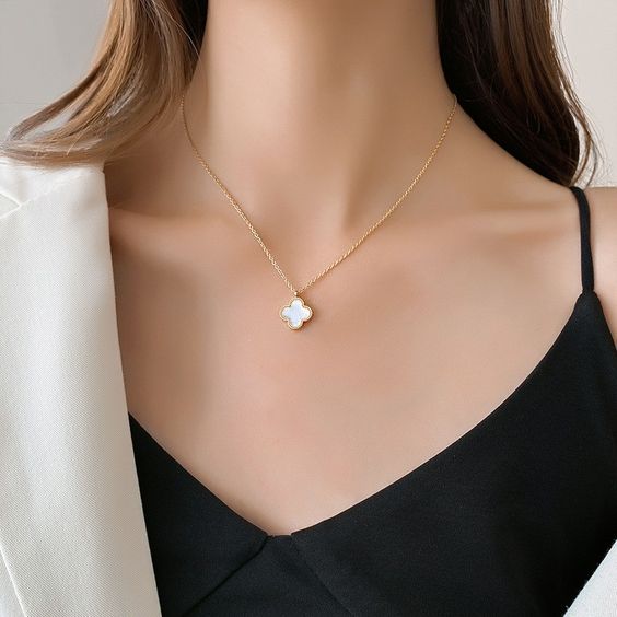 Clover Necklace