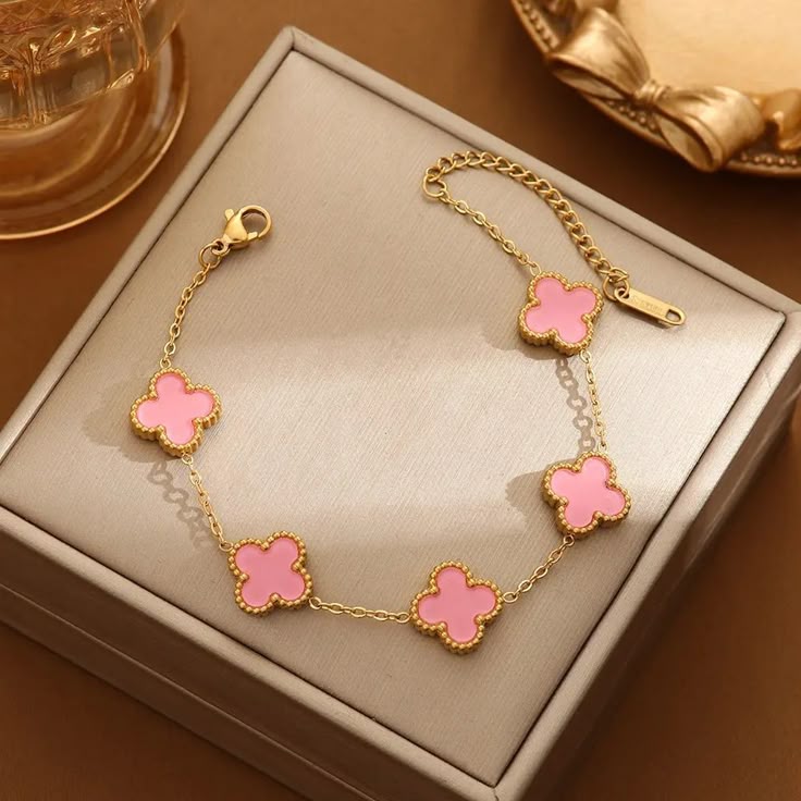 Reversible Clove Bracelet